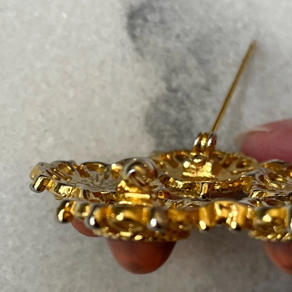 Vintage Sarah Coventry Signed Brooch